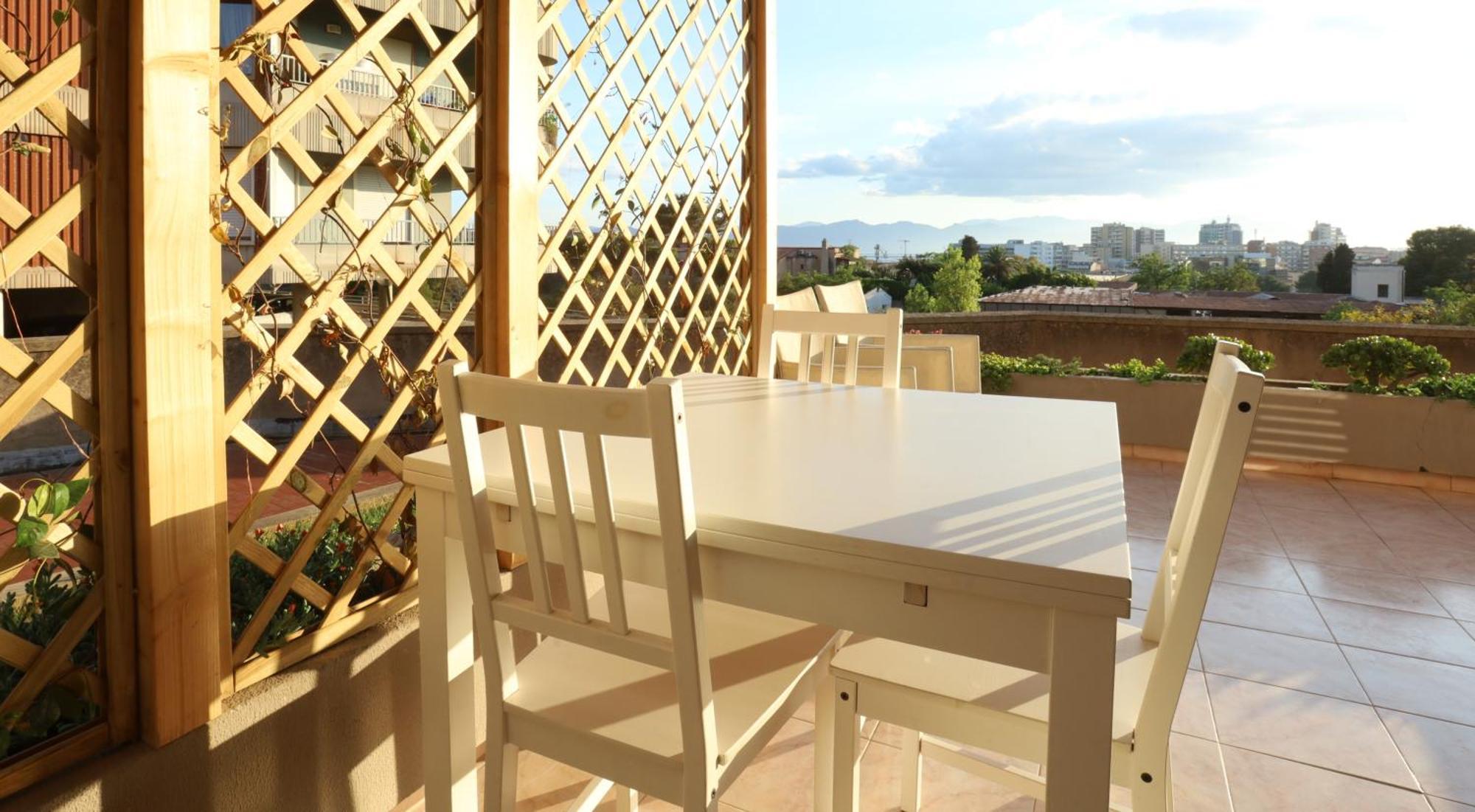 Ferienwohnung Jitaku Maine Cagliari Exterior foto